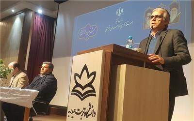 یک دست کردن جامعه و کنار زدن نخبگان چالش های اداره کشور را افزایش می دهد