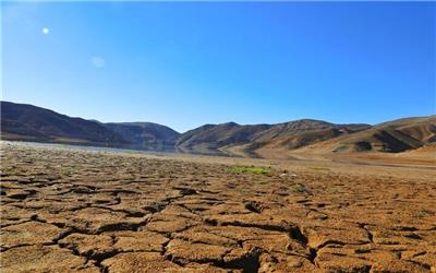 کاهش بارندگی و پاییز خشک وضعیت سدهای کم آب خراسان رضوی را وخیم‌تر کرده